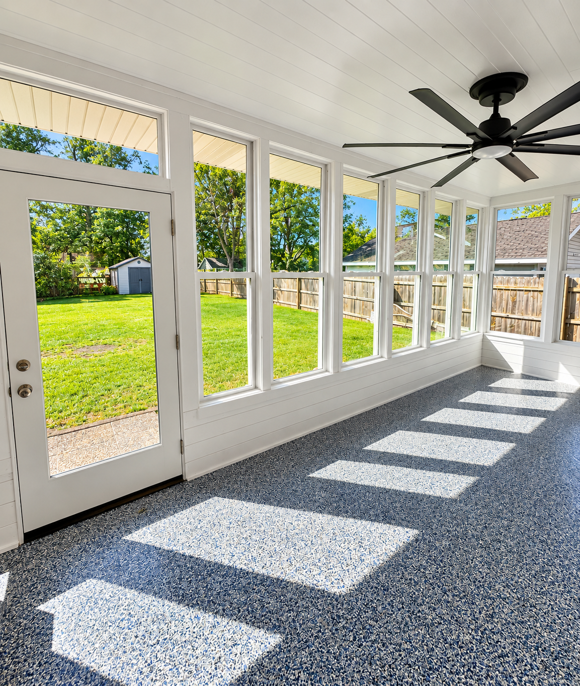 Four-season room with ceiling fan