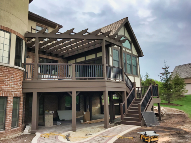 Porch with Pergola